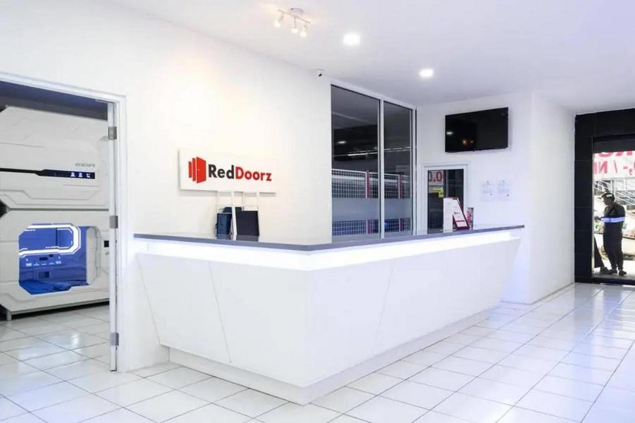 Reddoorz Hostel Near Taman Puring Τζακάρτα Εξωτερικό φωτογραφία